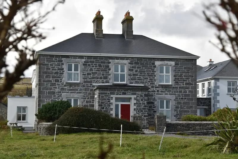 Kilmurvey House